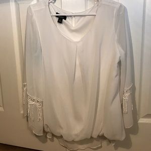 White size L dress blouse w/detailing