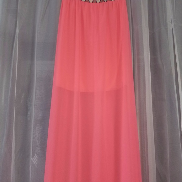 Boutique Dress: Tribal Print Chiffon Bottom Maxi - Picture 2 of 6