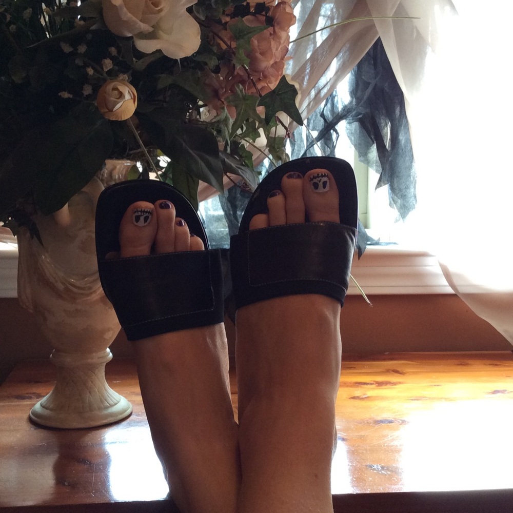 🖤Ann Klein Heeled Sandals🖤