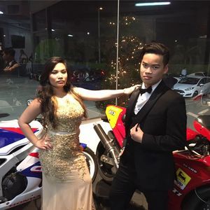 Meet your Posher, Hoang