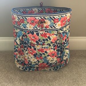 Iconic Vera Tote- Summer Cottage