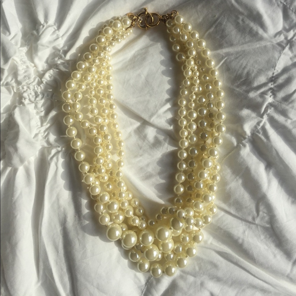 J crew pearls. Statement!