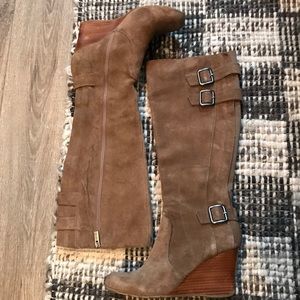Kenneth Cole Reaction Kiss n Tell boots