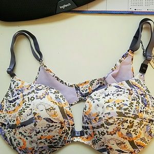 36C Victoria's Secret Push Up Plunge bra! New