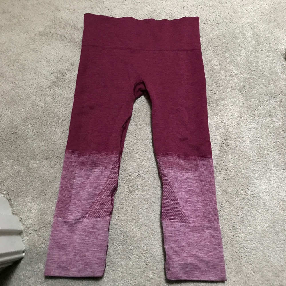 Lululemon Seamlessly Street Ombré Crop Leggings