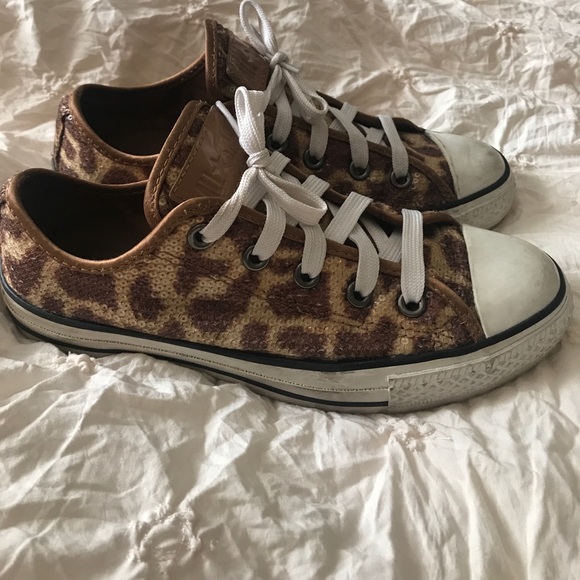 converse giraffe shoes