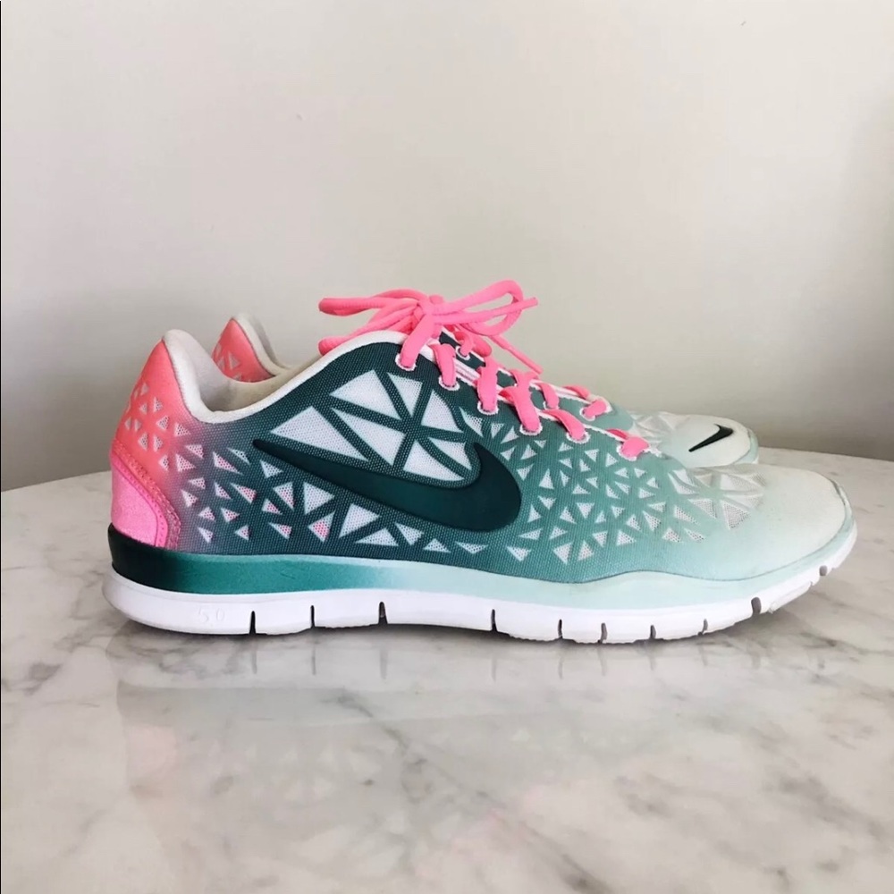 Women’s Nike Free TR Fit 3 Dye Sneakers Size 9