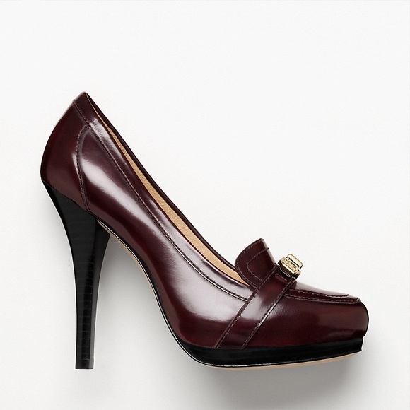 Coach Luisa Heel in Bordeaux - Picture 1 of 8