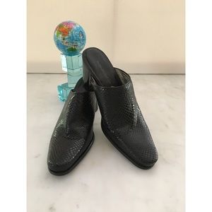 🌴NWOT Matisse Black Leather Mule NWOT🌴