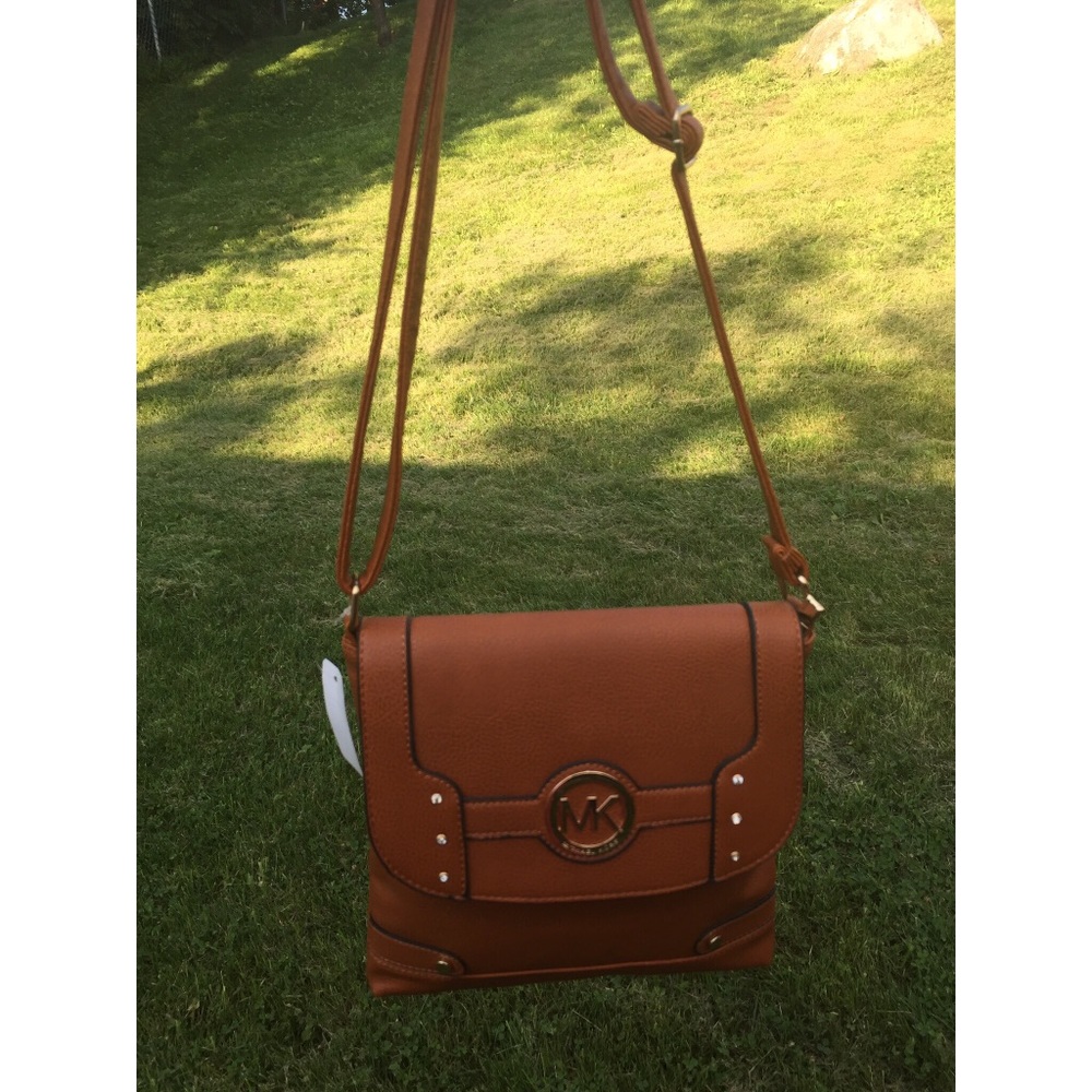 Brown crossbody bag