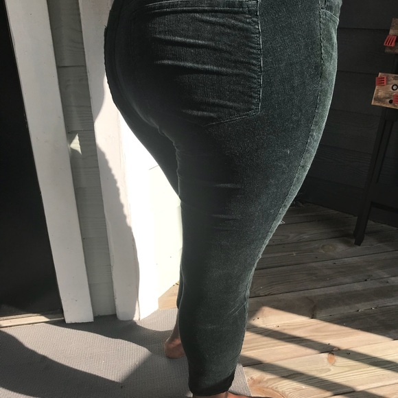 Curvy Skinny corduroy in dark green color - Picture 1 of 2