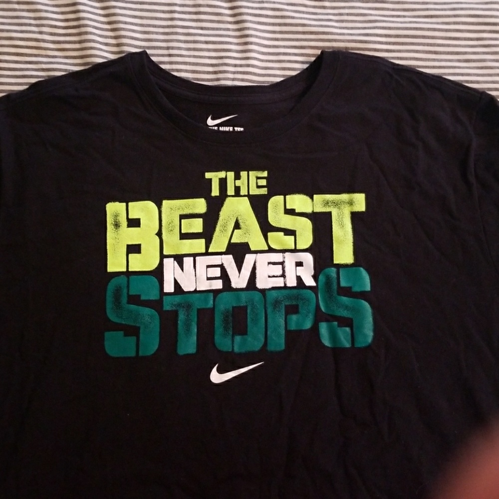 Nike T Shirt