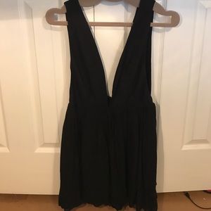 Tobi size L black party dress