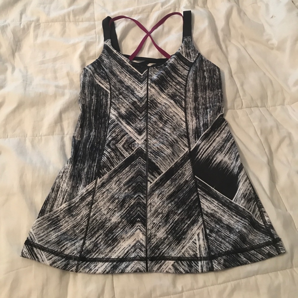Lululemon tank