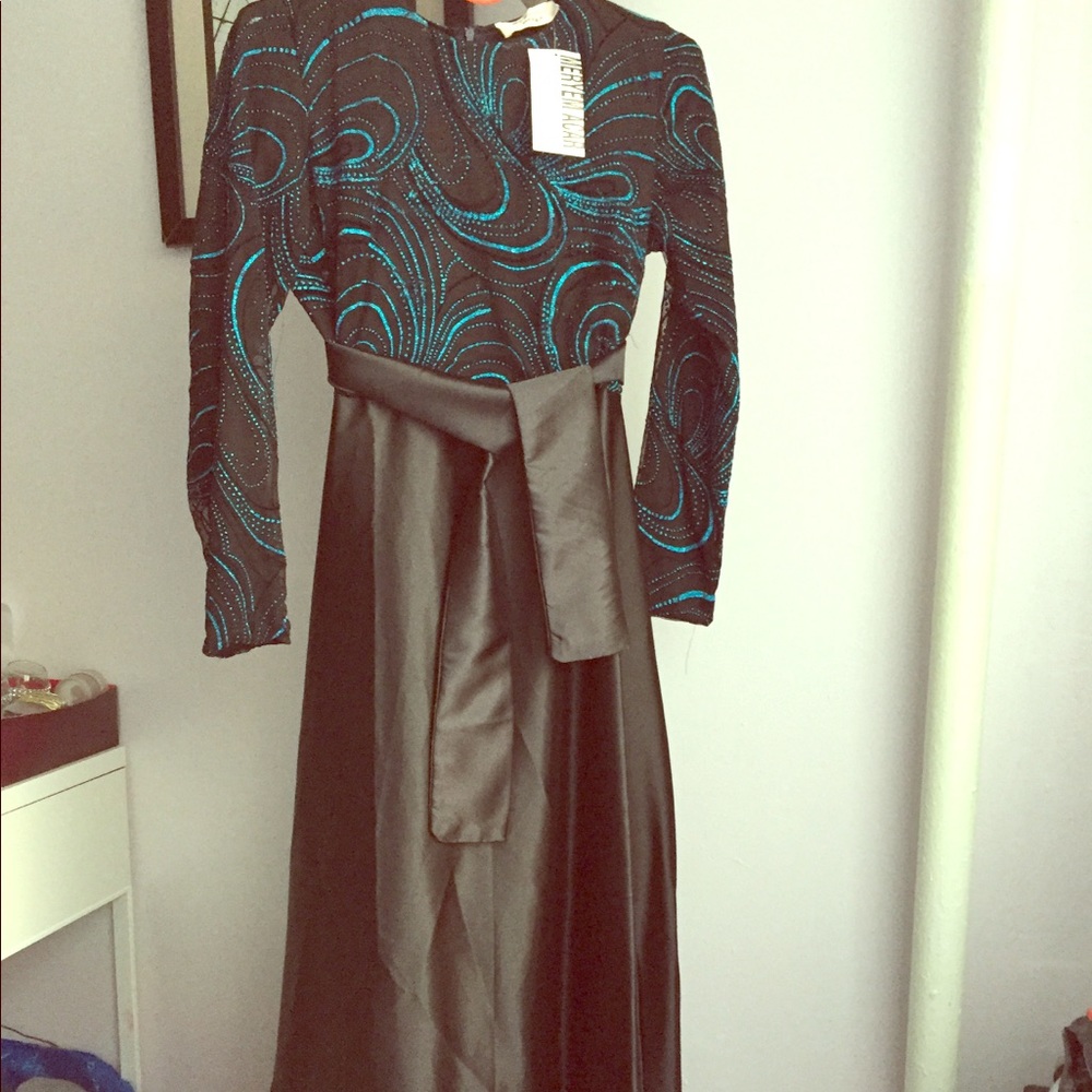 Long satin gown with sash