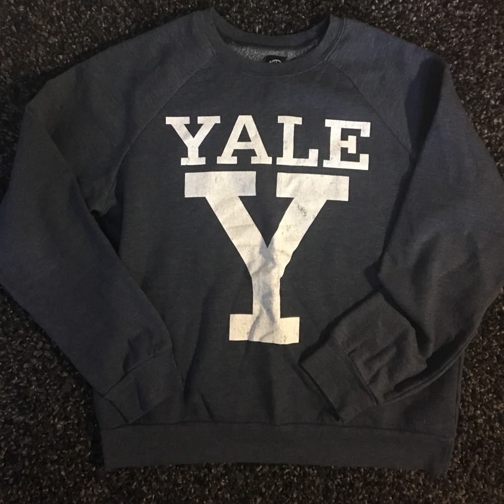 Yale crewneck