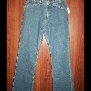 DKNY JEANS, Boot Cut. Women Sz 4.  Inseam 34 inch