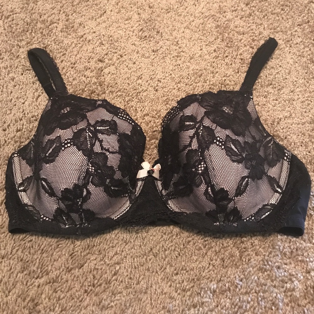 Victoria’s Secret 34DD