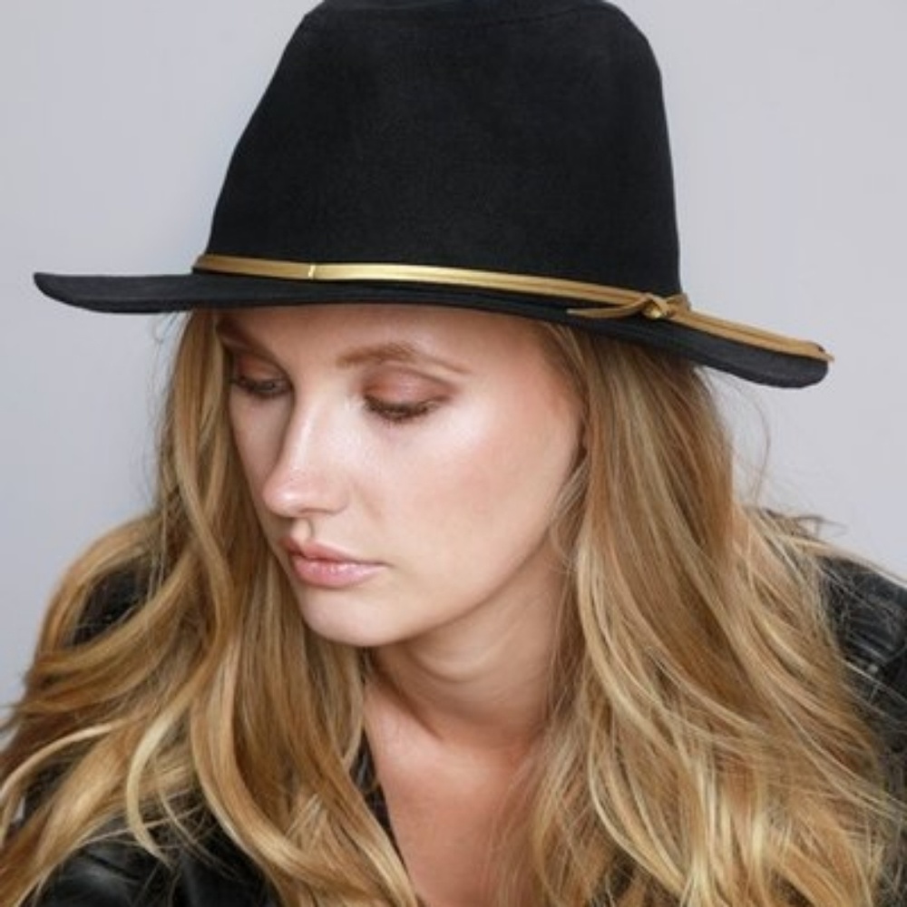 Black Faux Suede Hat