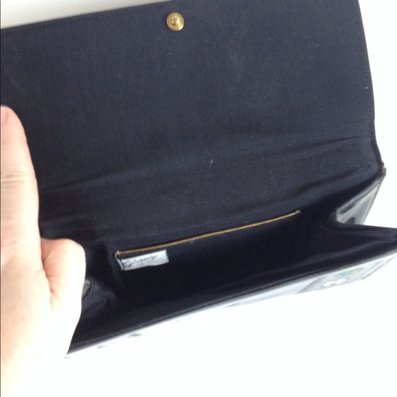VINTAGE black patent clutch purse - Picture 6 of 7