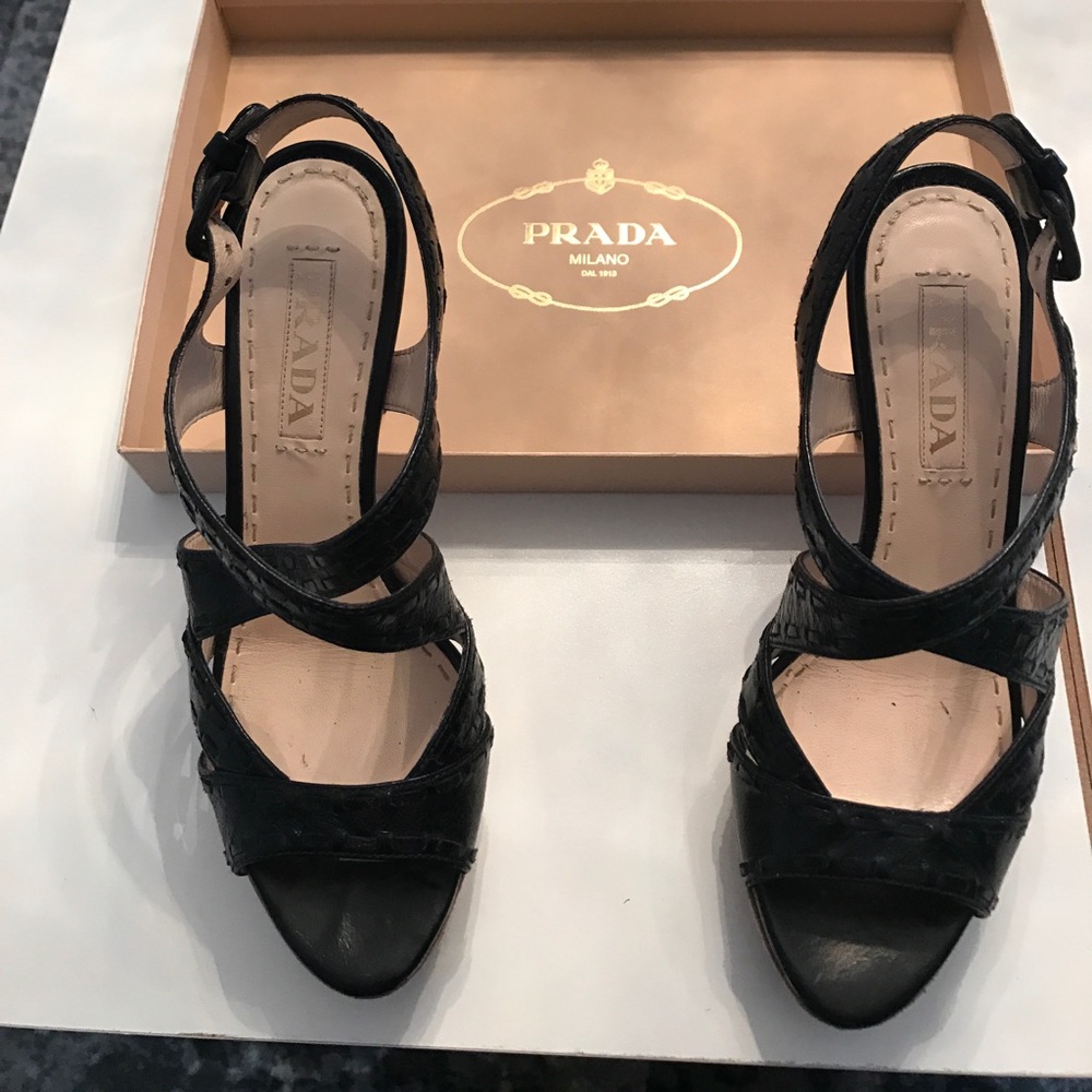Prada heels sz 7