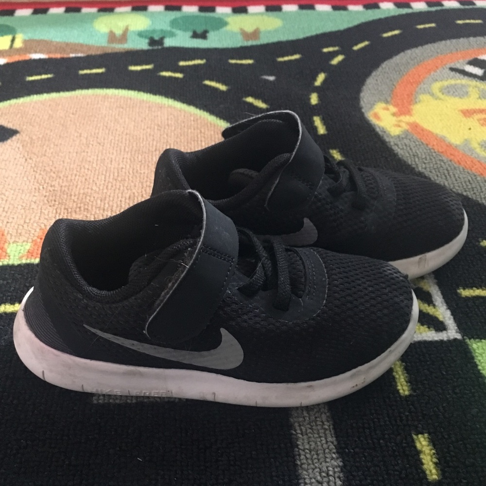Boys Nike Free Run