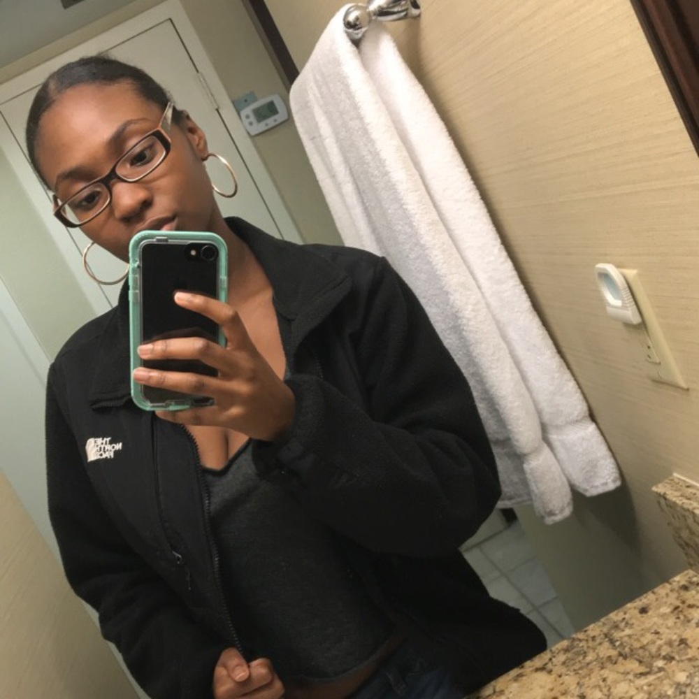 Meet your Posher, Kristen