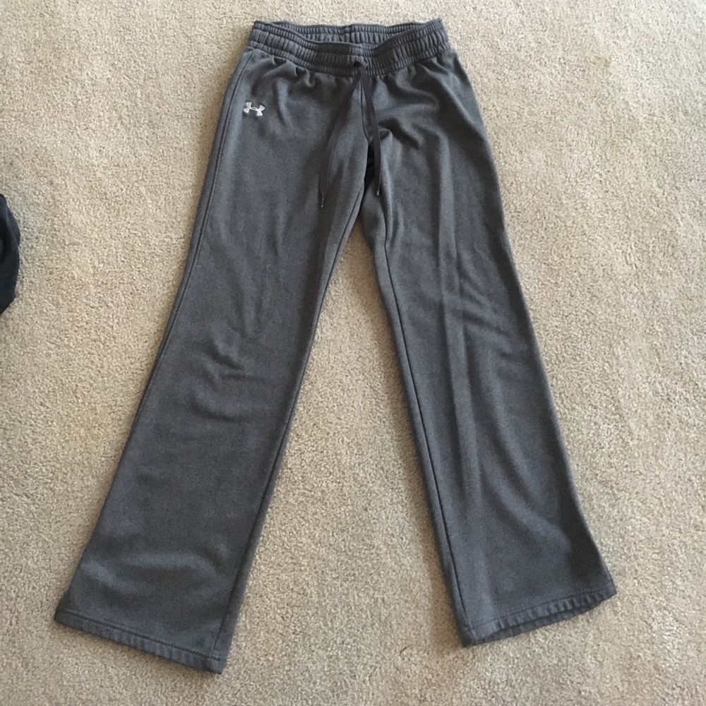 Semi fitted UA sweatpants