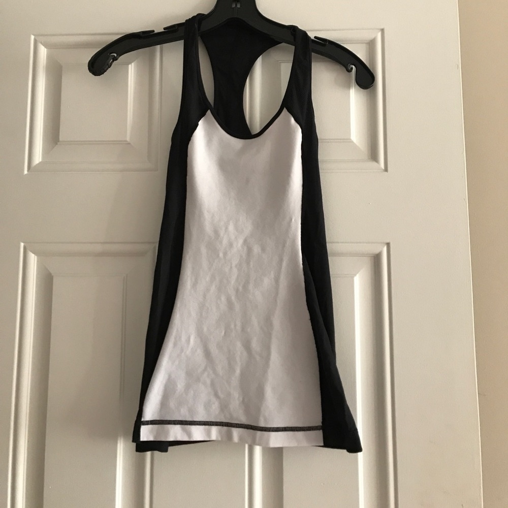 Lululemon black and white racerback tank