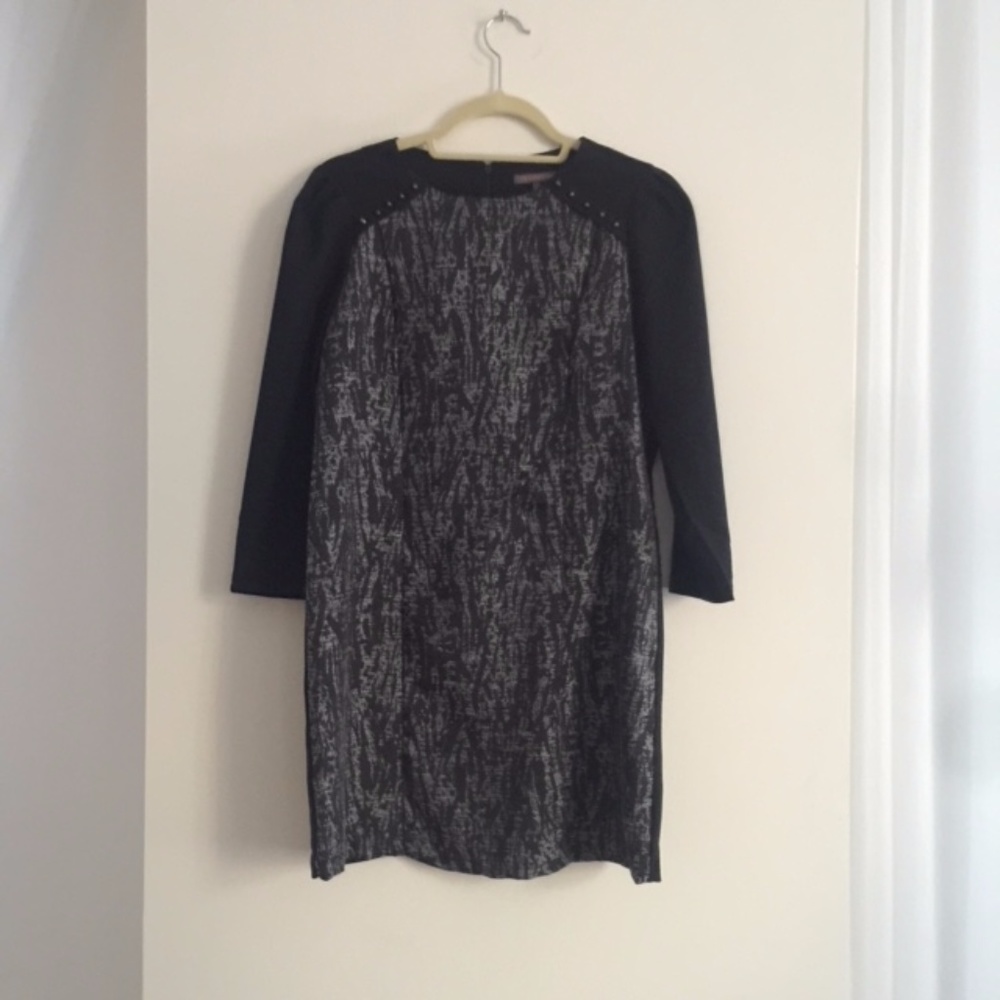 Revolve Heartloom black shift dress S