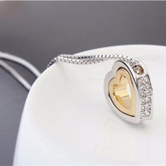 ❤️4 for $20 Sale❤️❤️❤️ New CZ Heart Necklace - Picture 3 of 5