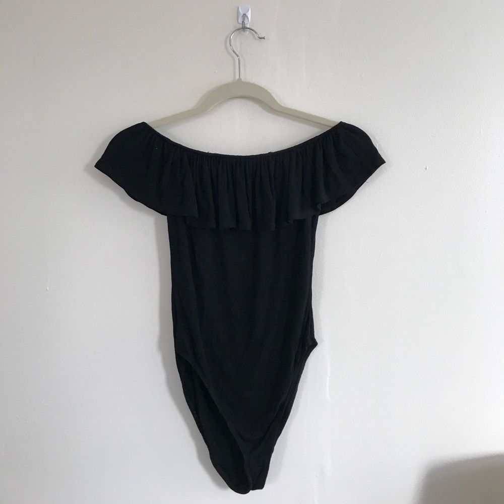 off the shoulder body suit💃🏻