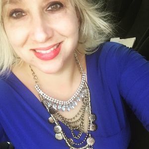 Meet your Posher, Deanna