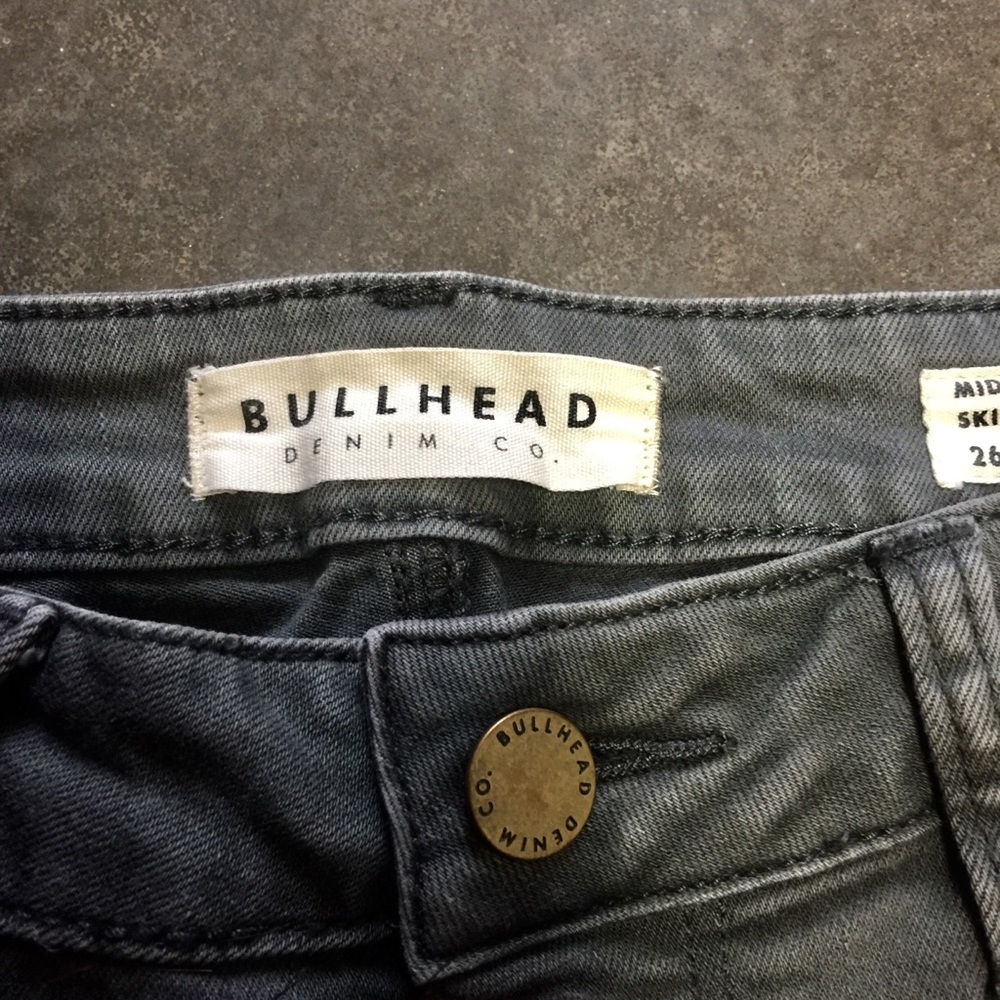 Bullhead Grey Midrise Jeggings 💕