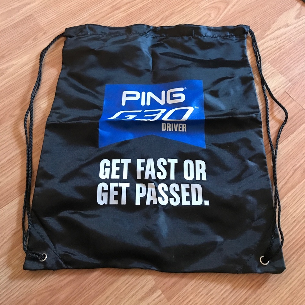 Set of 2 Ping Bags With Straps to Wear as Backpack