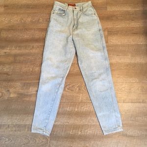 VINTAGE light wash high waisted jeans