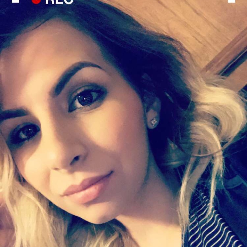 Meet your Posher, Olivia