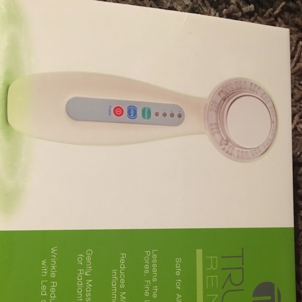 Pro LED & Ultrasonic Skin Device