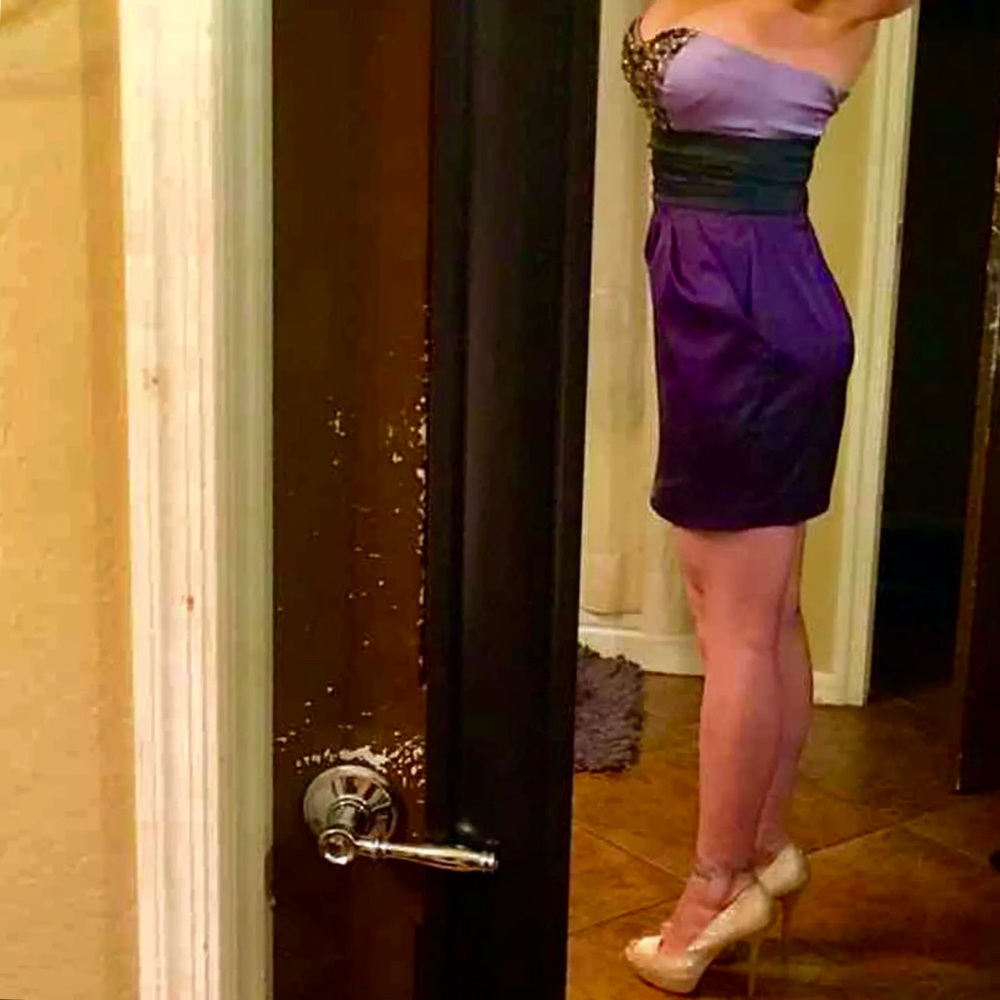 BEBE DRESS - Picture 2 of 2