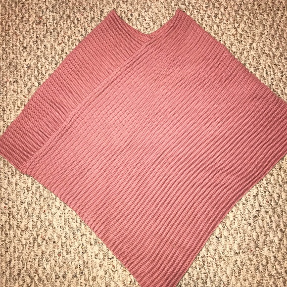 Mauve knit poncho - Picture 3 of 5