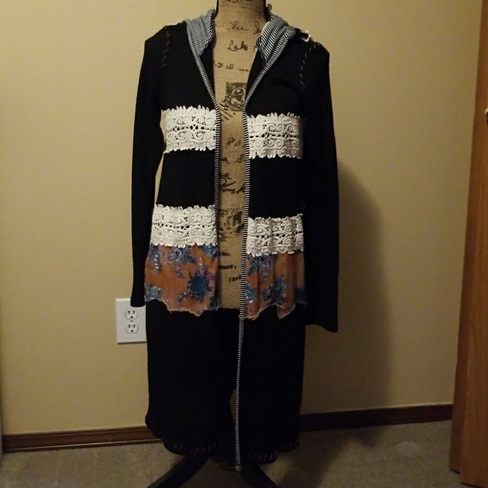 Gimmicks by BKE long sweater cardigan.