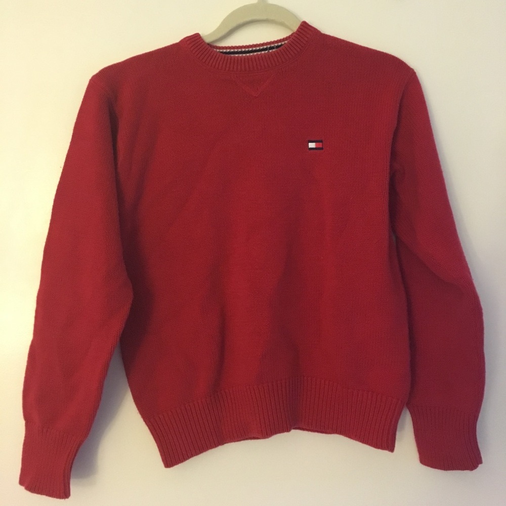 REDUCED ⬇️ Tommy Hilfiger red sweater. Size M.