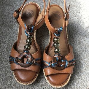 Nurture wedge heels with bead & rope detail