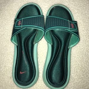 Nike slides