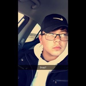 Meet your Posher, Cobe