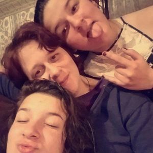 Meet your Posher, Eve