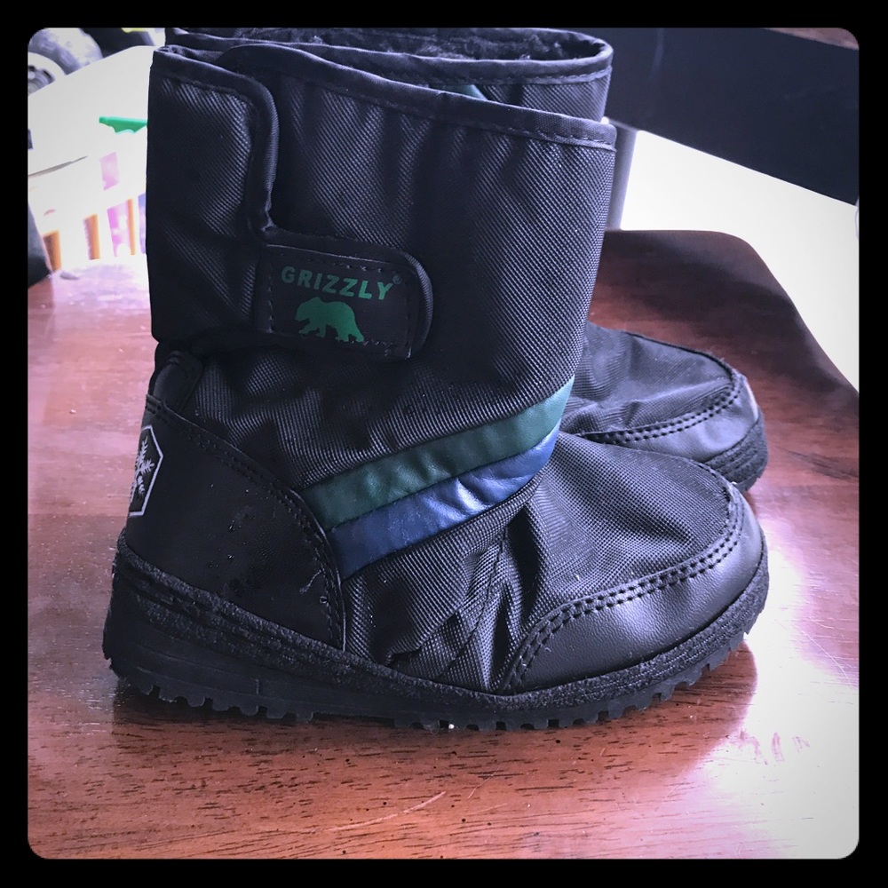 Boys snow boots