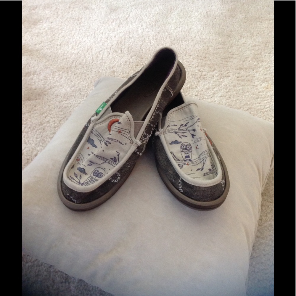 Sanuk woman shoes