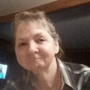 Meet your Posher, Connie