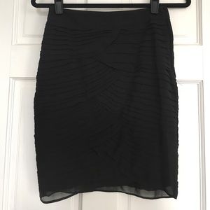 H&M Pleated Black Pencil Skirt
